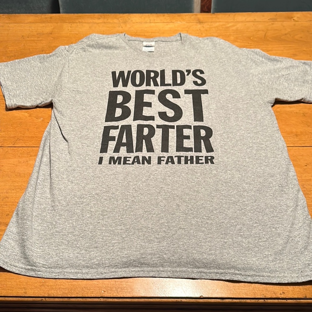 Very cute T-shirt for dad. Only worn once size large
